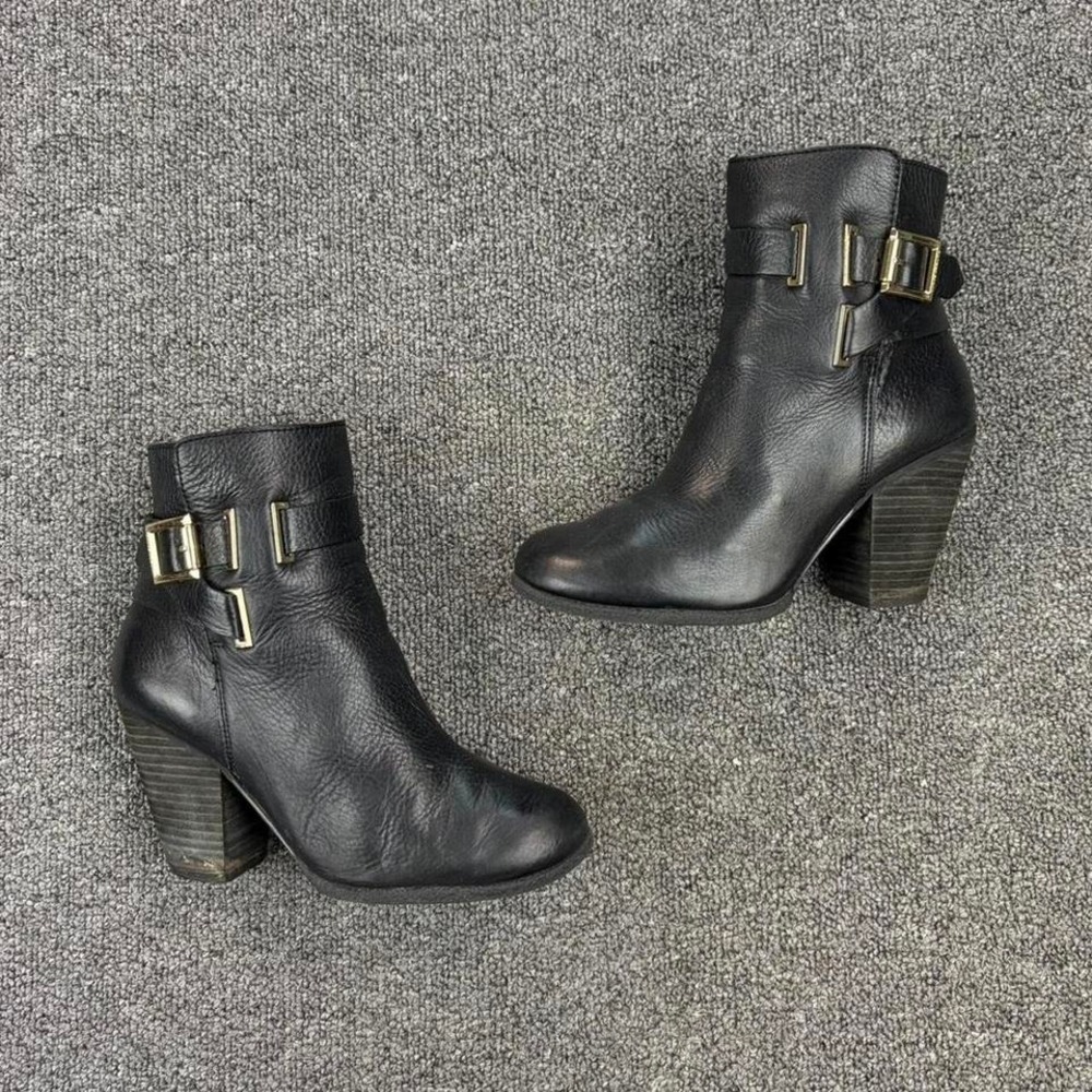 Women's Vince Camuto Black Leather Heel Harness Strap Buckle Ankle Boots Sz 5.5
